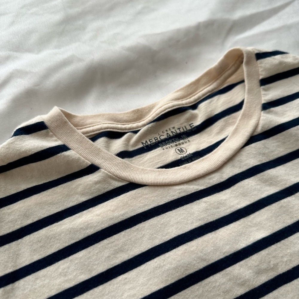 Jcrew White/Navy Blue Striped T-Shirt Medium